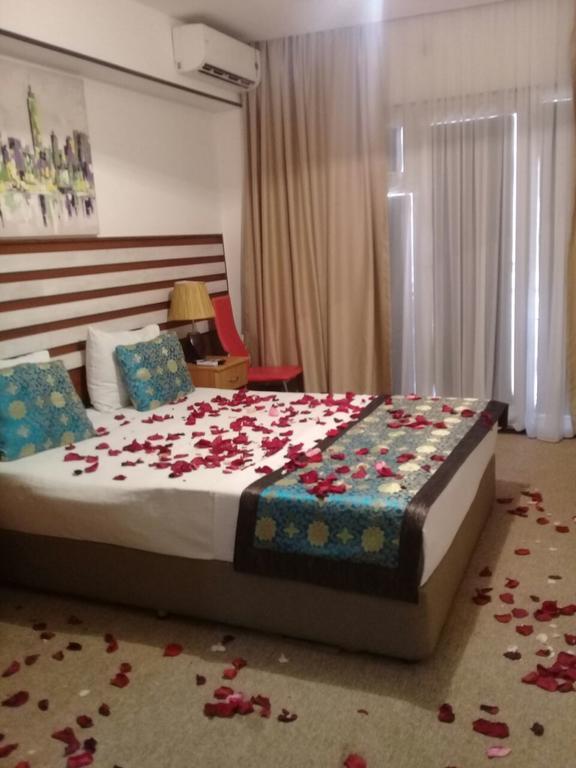 Gallery Hotel Баку Екстериор снимка