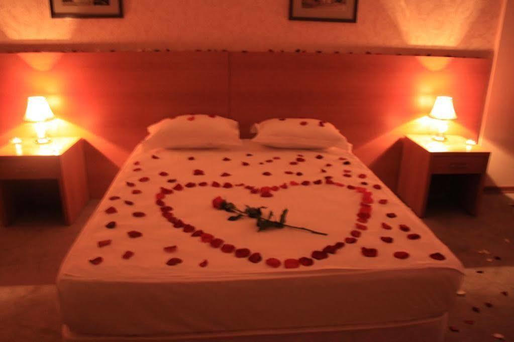 Gallery Hotel Баку Екстериор снимка