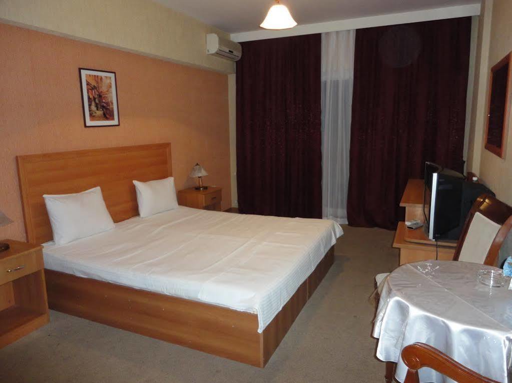 Gallery Hotel Баку Екстериор снимка