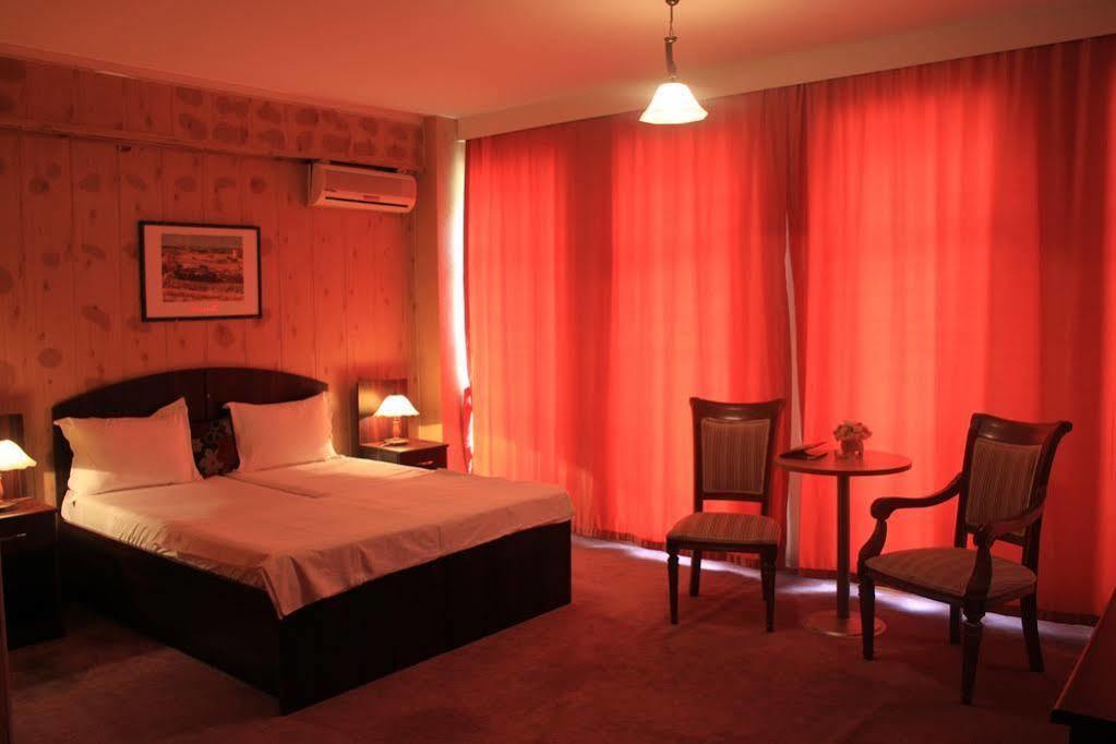 Gallery Hotel Баку Екстериор снимка